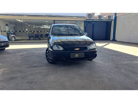 CHEVROLET CLASSIC 1.0 MPFI LIFE 8V FLEX 4P MANUAL CHEVROLET CLASSIC 1.0 MPFI LIFE 8V FLEX 4P MANUAL